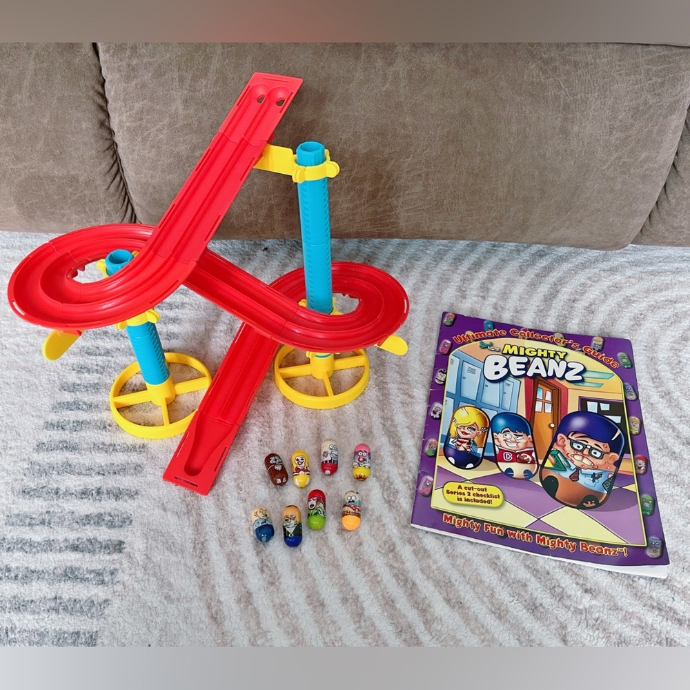 Moose’s Mighty Beanz Race Track, Beanz and Collectors Guide